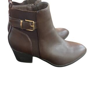 NWOT TOP MODA brown side zip boots size 9